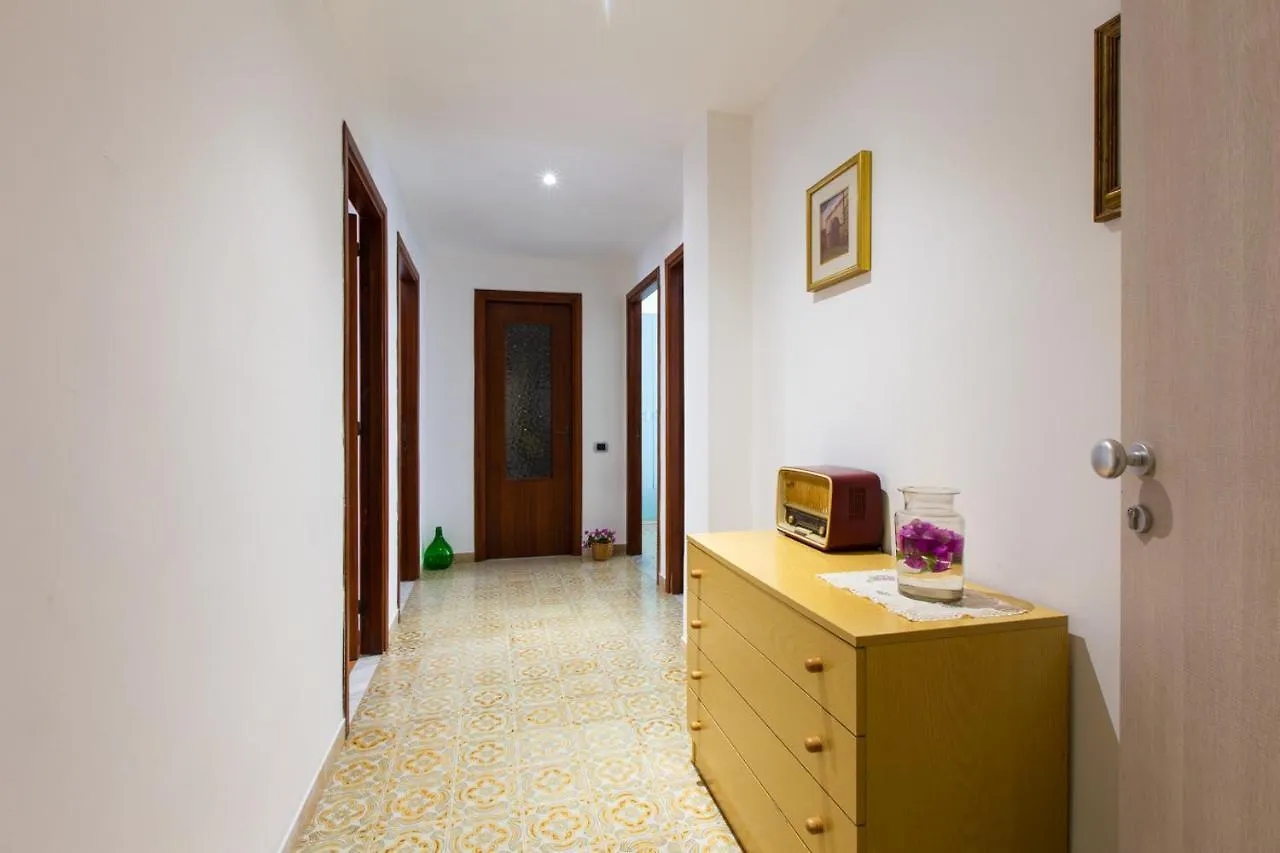 Il Canestro Sardo Cagliari Italië